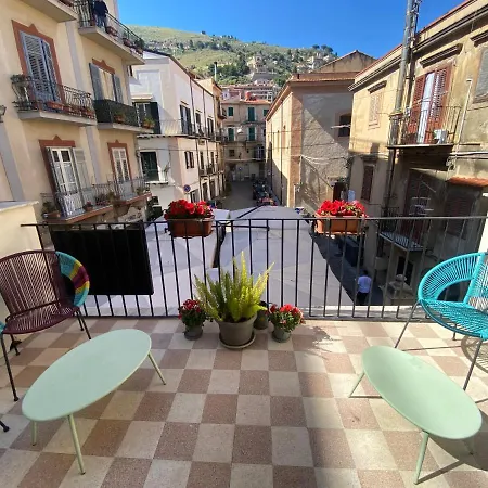 Torre's & Caffe Monreale