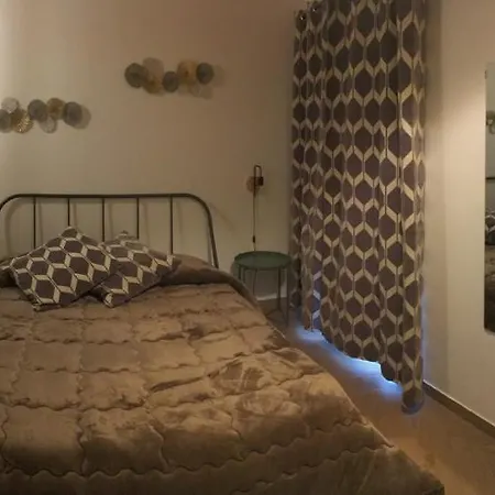 Torre's & Caffe Bed and breakfast
