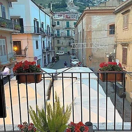 Torre's & Caffe Oda ve Kahvaltı 4*