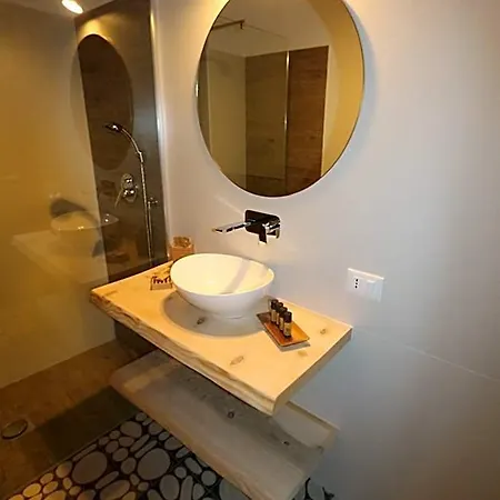 Oda ve Kahvaltı Torre's & Caffe 4*