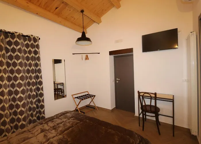 Torre's & Caffe Bed & Breakfast 4*