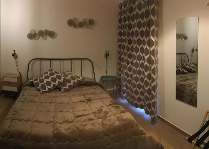 Torre's & Caffe Bed and Breakfast